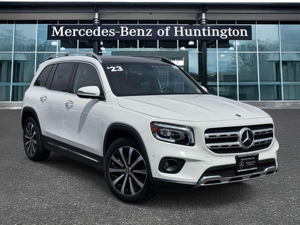 2023 Mercedes-Benz GLB GLB 250 4MATIC's photo