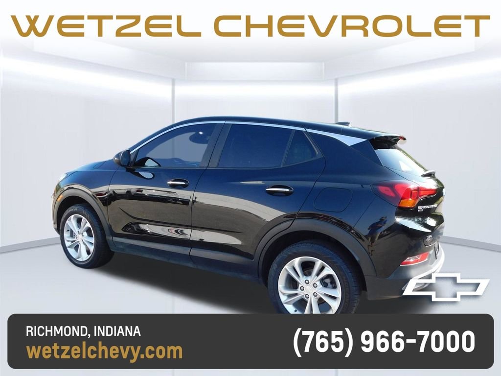 Used 2023 Black Buick Preferred image 5