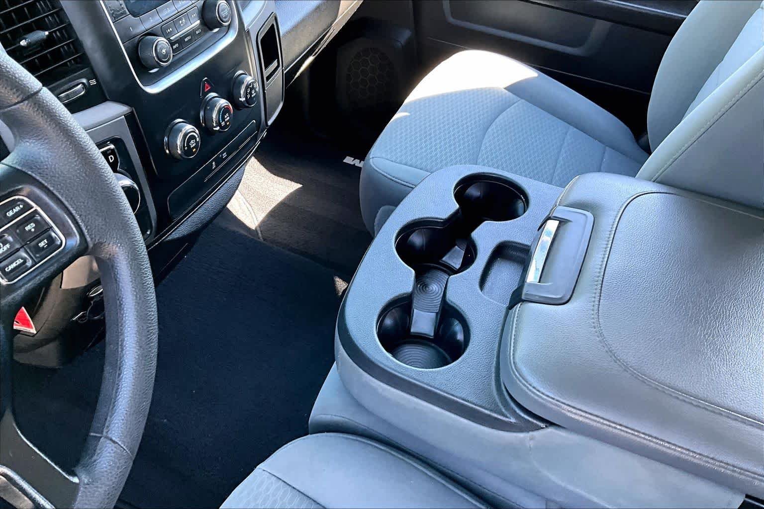 Used 2019 Granite Crystal Metallic Clearcoat Ram Tradesman image 15