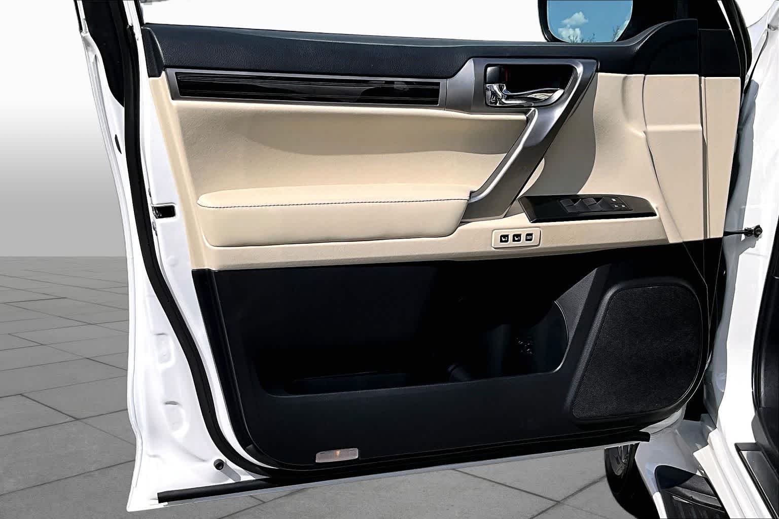 Used 2023 Eminent White Pearl Lexus Premium image 47