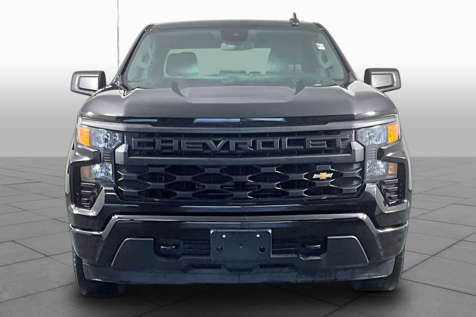 Used 2023 Black Chevrolet Custom image 4