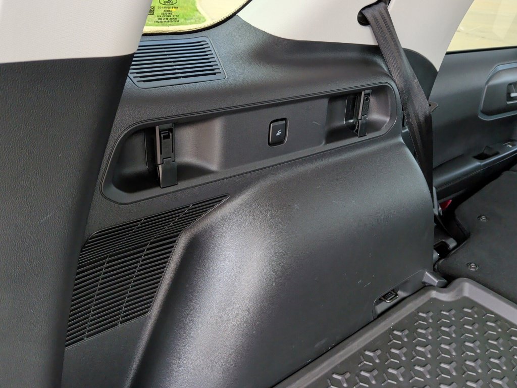 Used 2021 Green Ford Badlands image 39