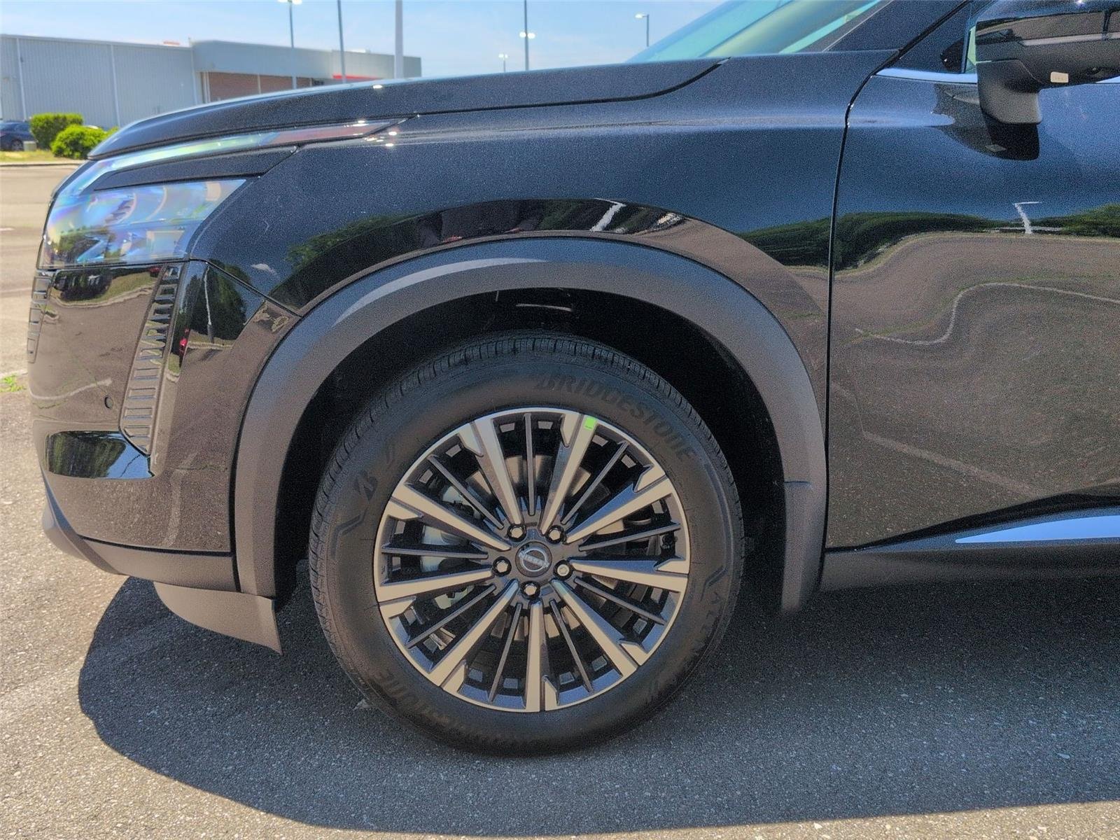 New 2026 Super Black Nissan Platinum image 10