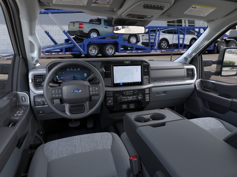 New 2026 Oxford White Ford XLT image 9