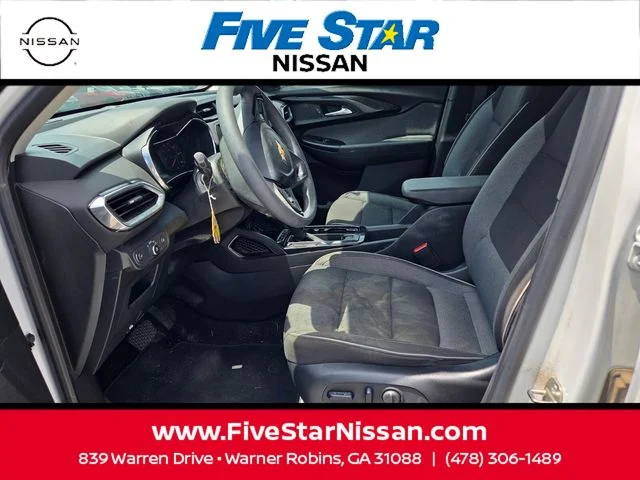 Used 2022 White Chevrolet LT image 5