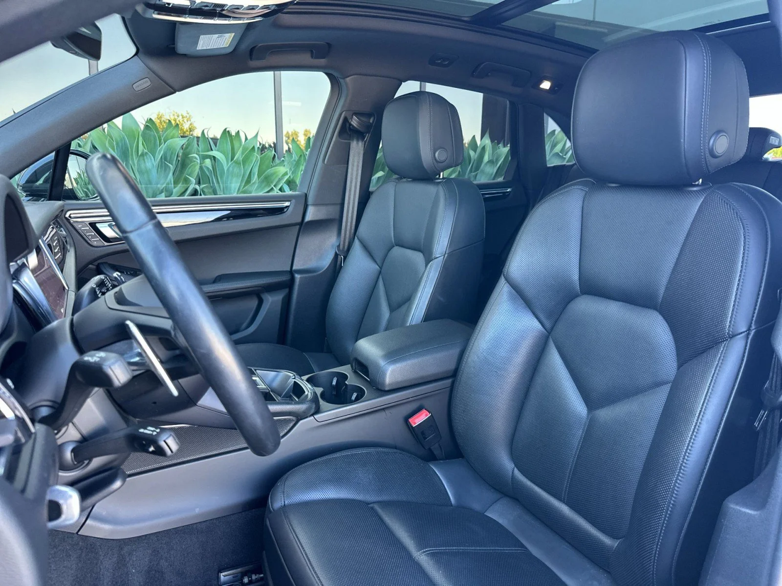 Used 2023 Black Porsche  image 5