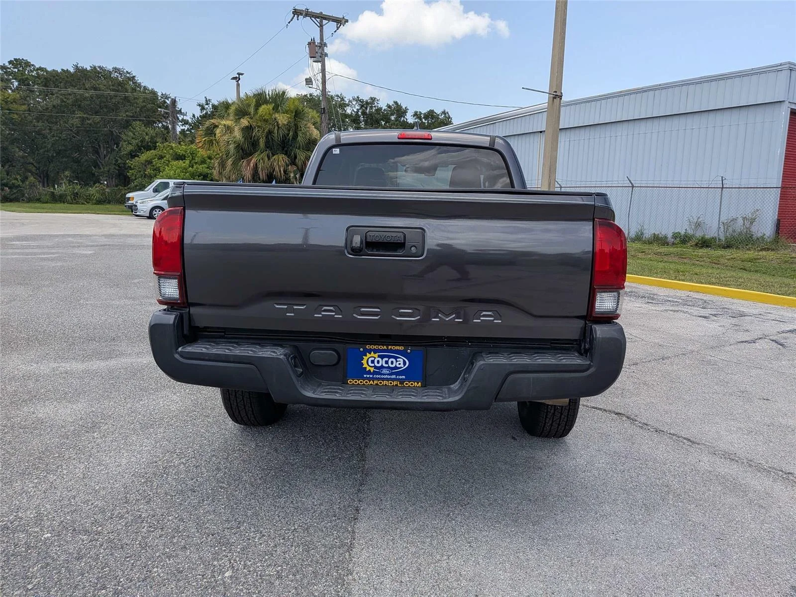 Used 2019 Silver Toyota SR image 4