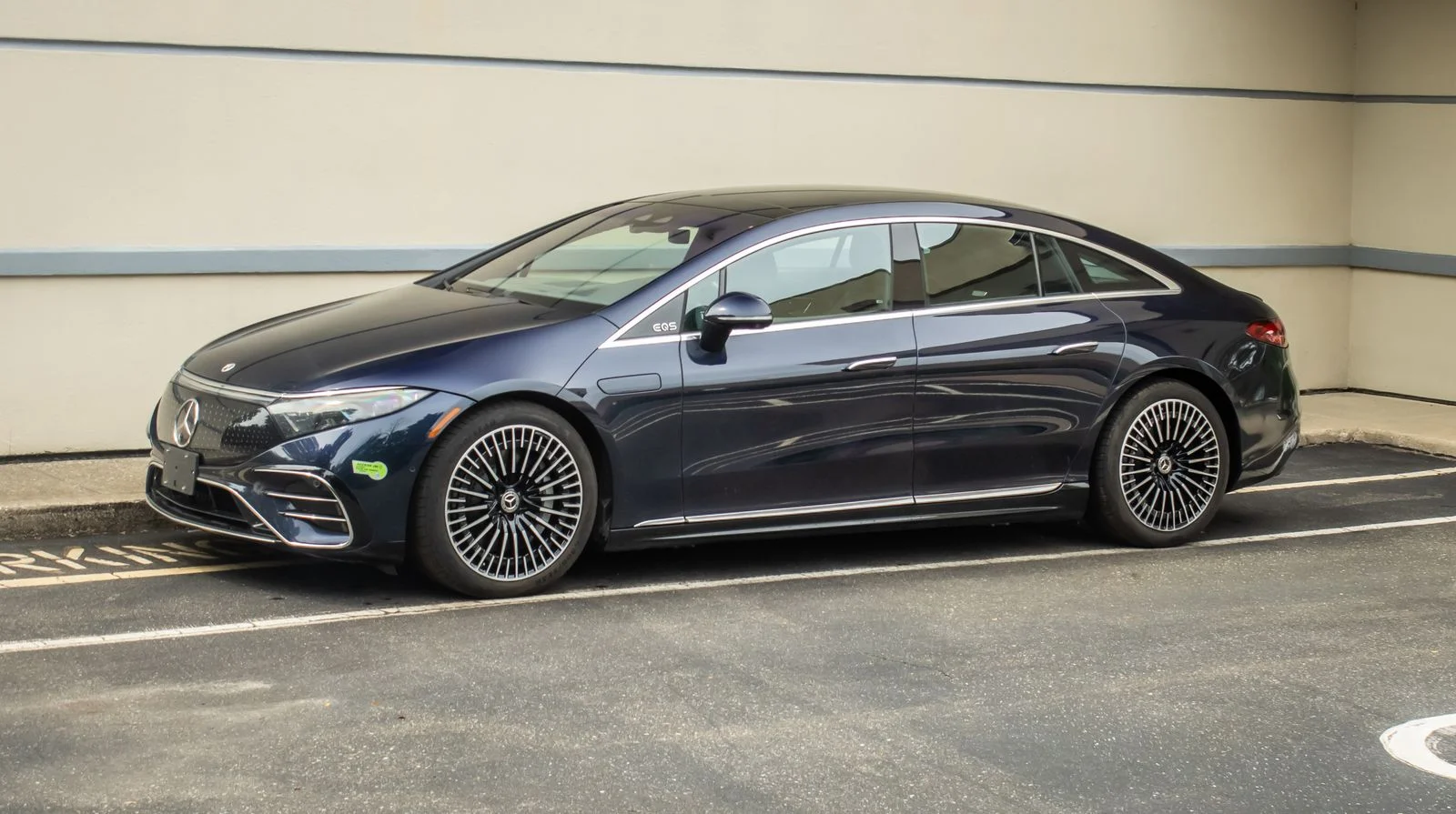 Used 2023 Black Mercedes-Benz 580 image 3