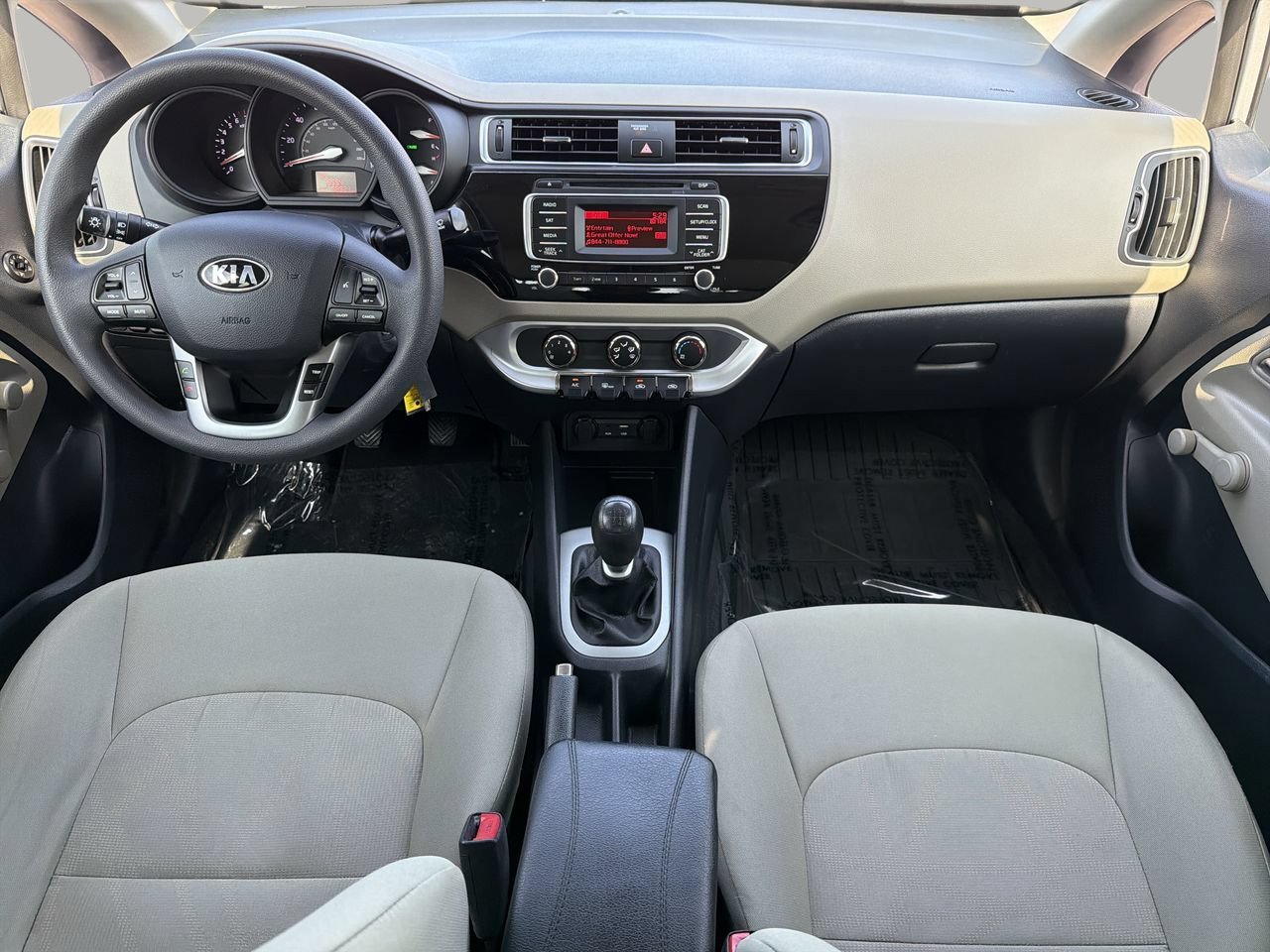 Used 2016 Bright Silver Metallic Kia LX image 12