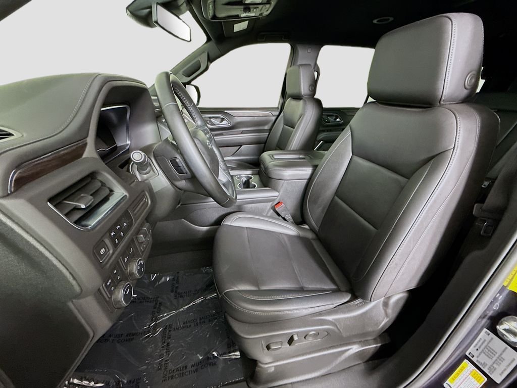Used 2024 Gray Chevrolet Z71 image 21