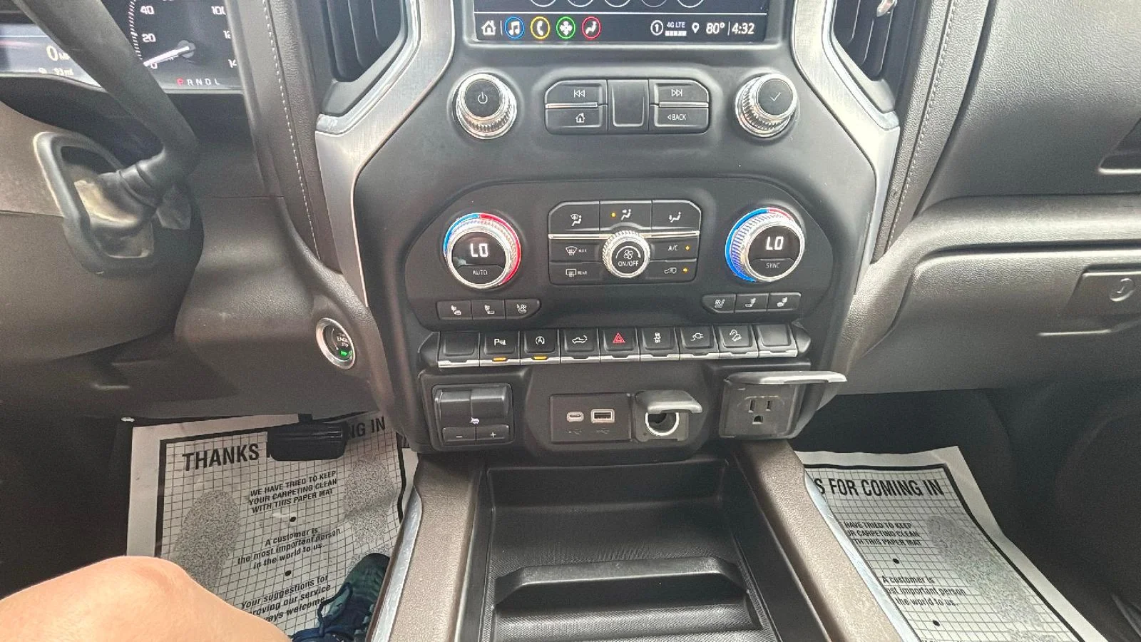 2021 GMC Sierra 1500 SLT - Photo 17