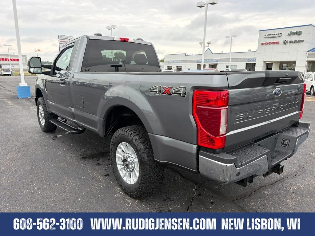 Used 2022 Gray Ford XLT image 3