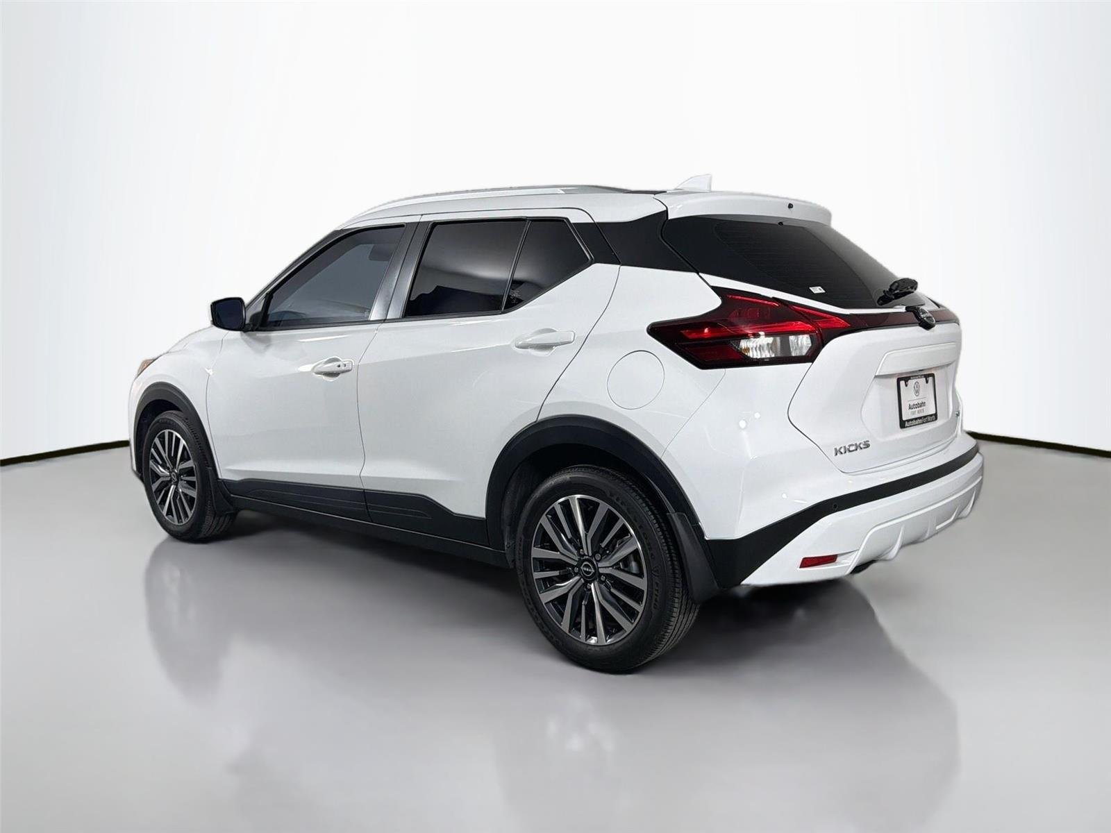 Used 2023 Fresh Powder Nissan SV image 7
