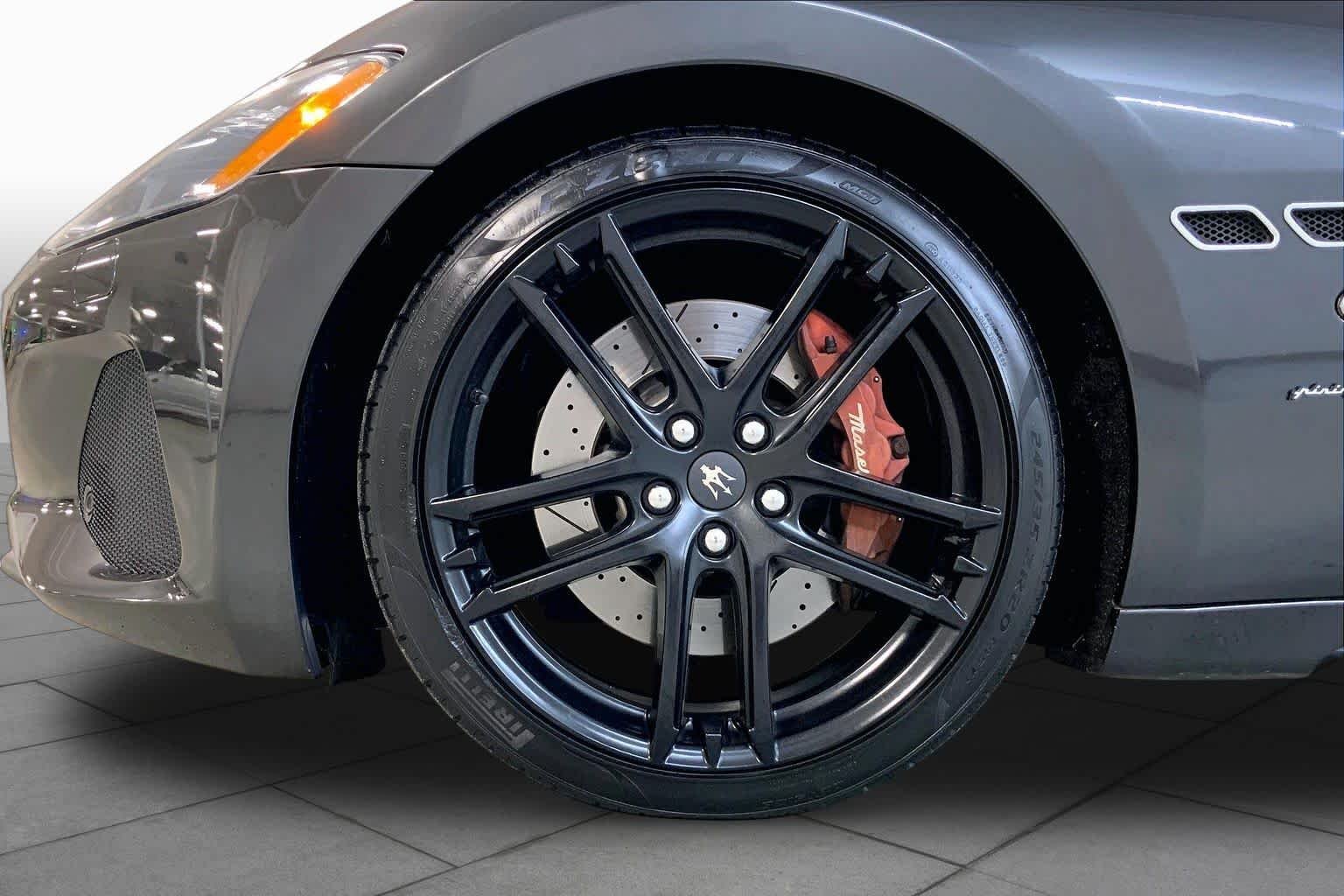Used 2018 Grigio Granito Metallic Maserati Sport image 10