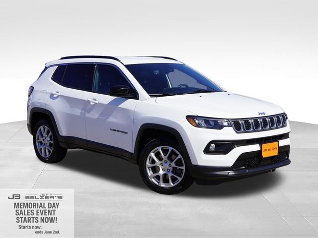 2023 Jeep Compass Latitude Lux 4X4's photo