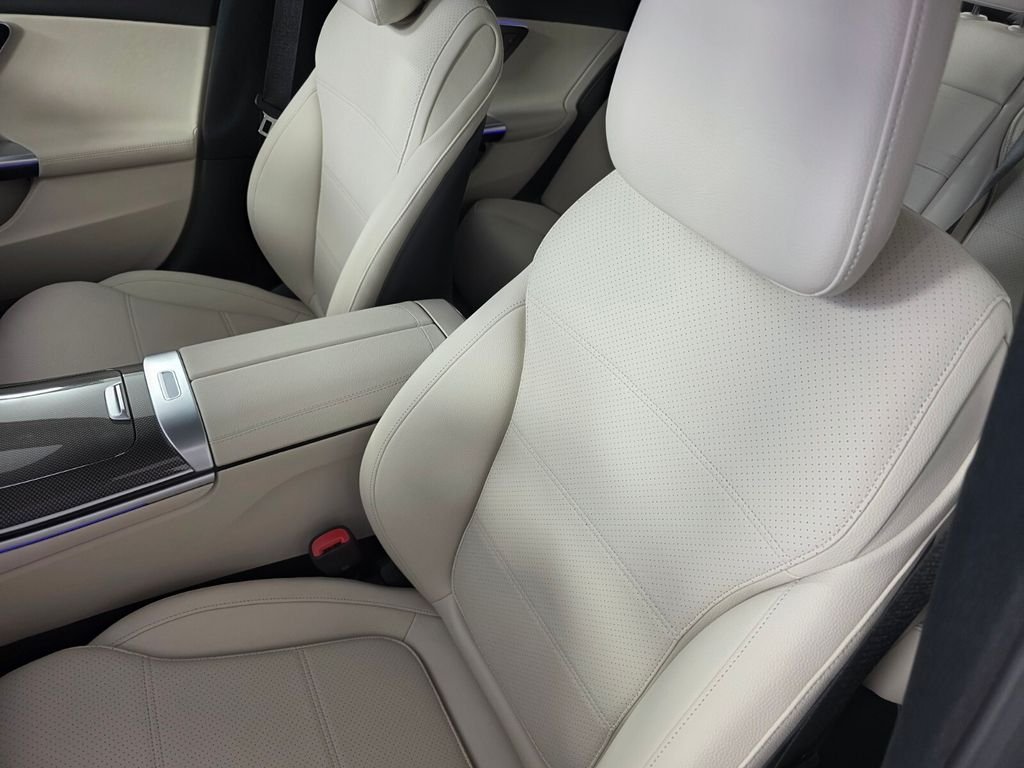 New 2026 Polar White Mercedes-Benz C 300 image 9