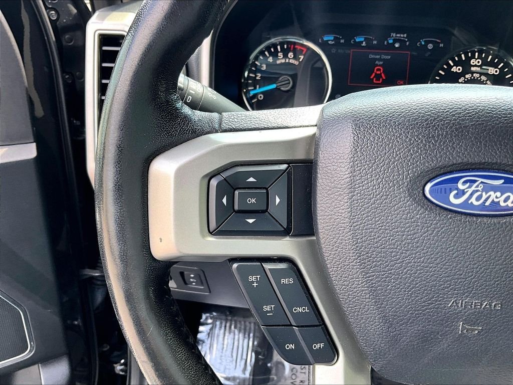 Used 2020 Black Metallic Ford Lariat image 23