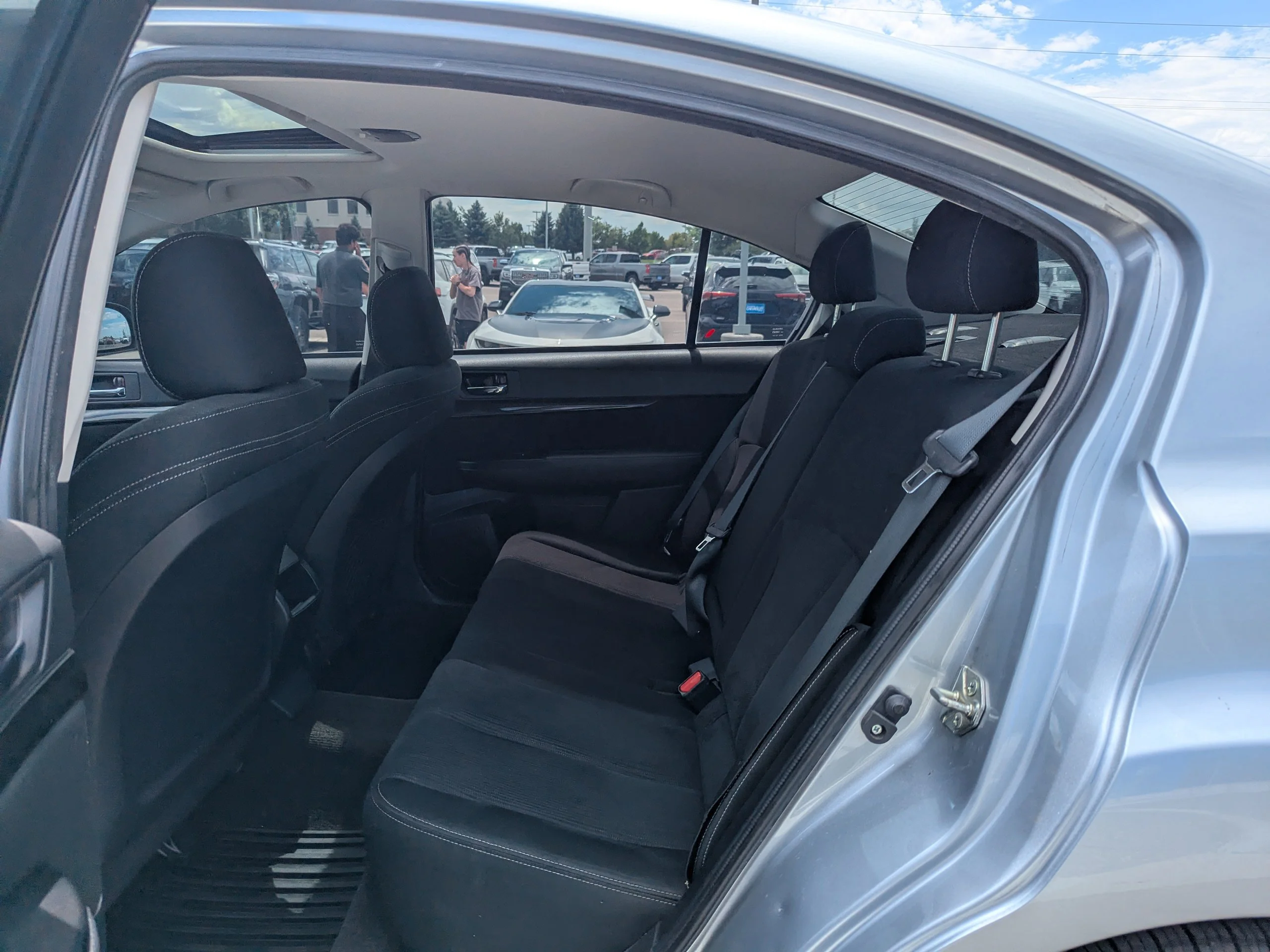 Used 2014 Ice Silver Metallic Subaru 2.5i Sport image 31