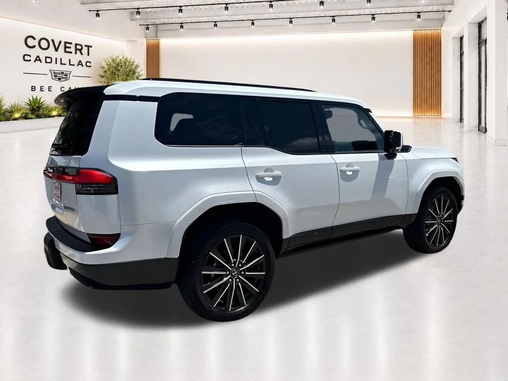 Used 2024  Lexus GX 550 Luxury image 18