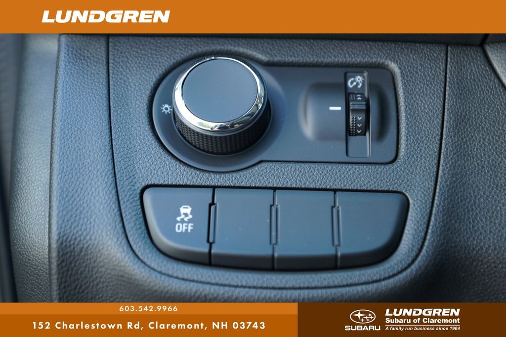 Used 2022 Black Chevrolet LS image 12