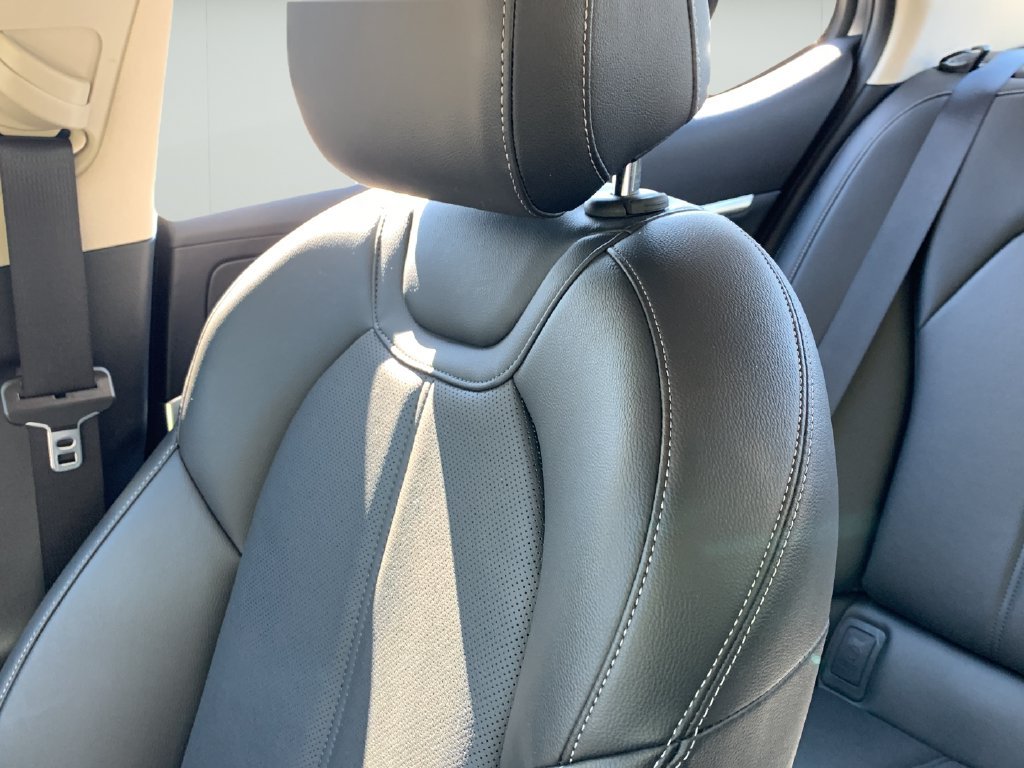 2026 GENESIS G70 Standard - Photo 41