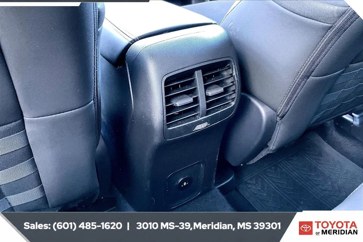 Used 2025 Shadow Black Ford Big Bend image 23