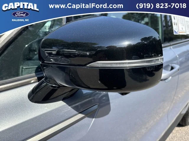Used 2023 Silver Kia X-Line SX Prestige image 12