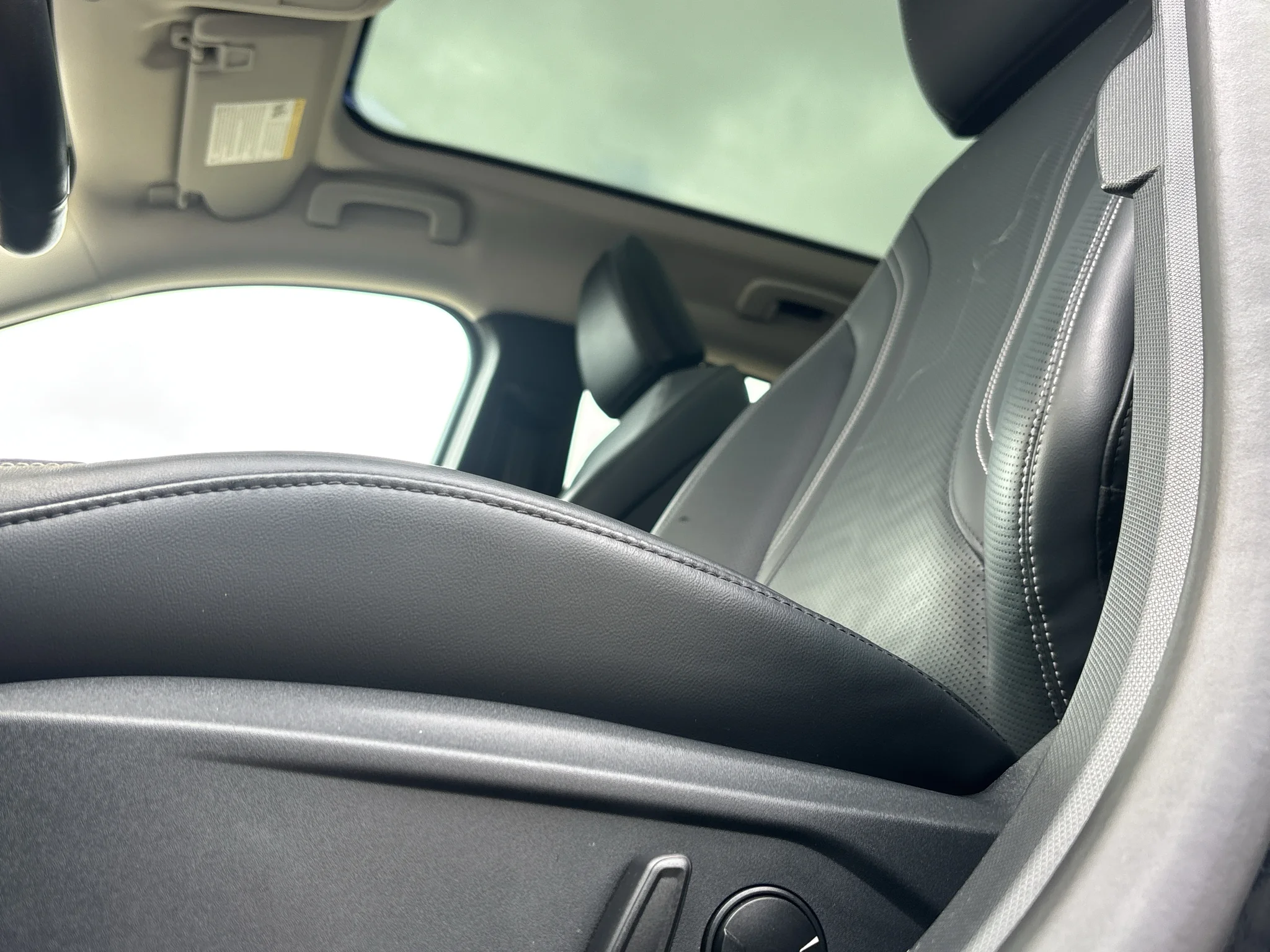 Used 2023 Shadow Black Ford Premium image 8