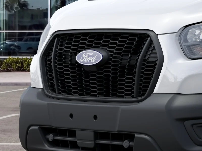 New 2027 Oxford White Ford Base image 16