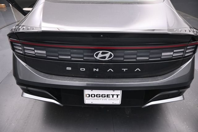 Used 2024 Gray Hyundai SEL image 10
