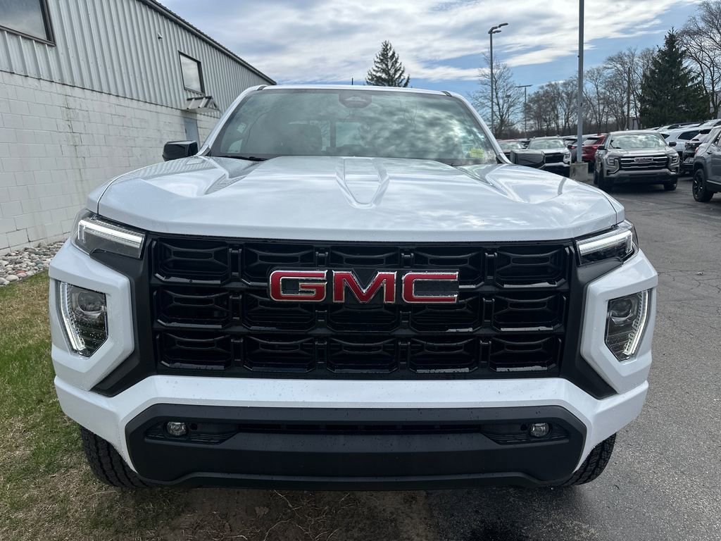 New 2026 Summit White GMC Elevation image 8