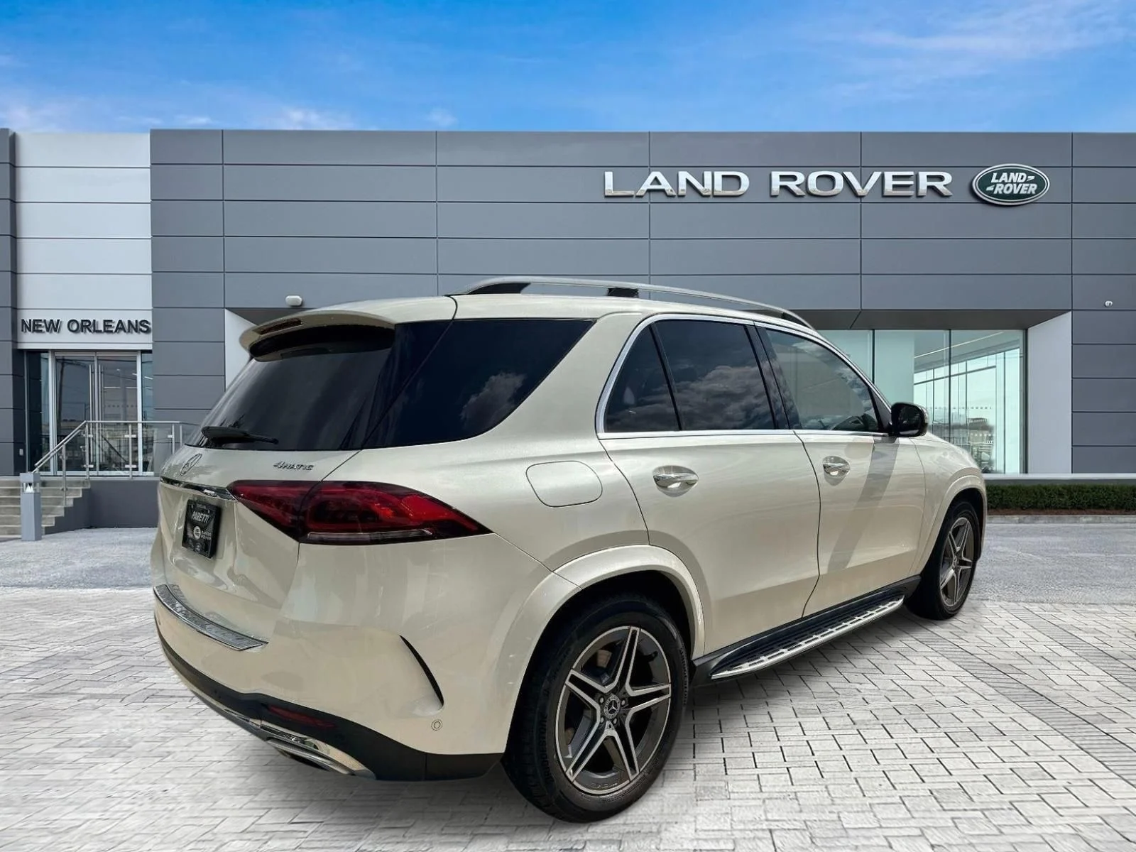 Used 2021 White Mercedes-Benz GLE 450 image 3