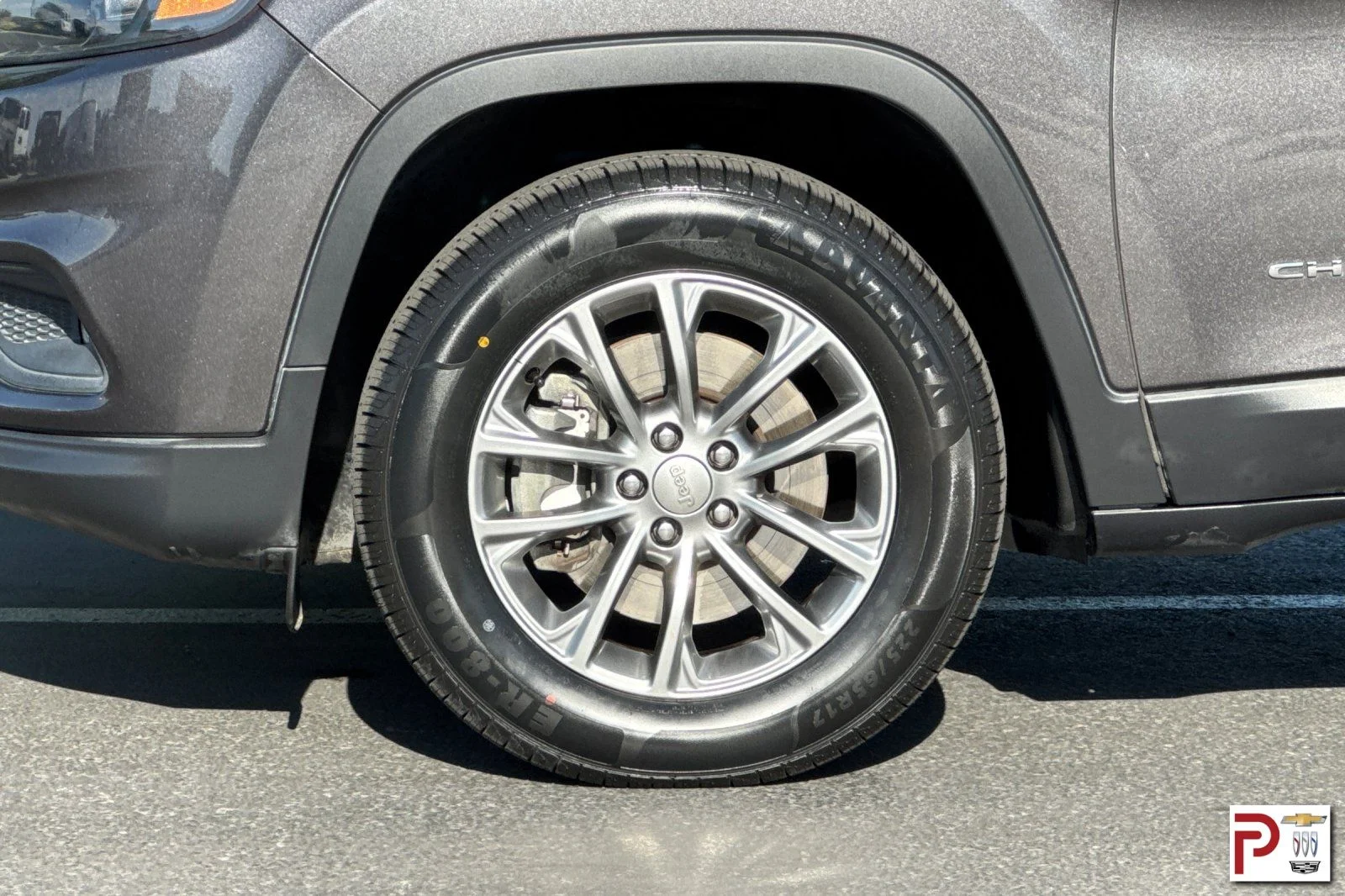 Used 2020 Gray Jeep Latitude Plus image 32