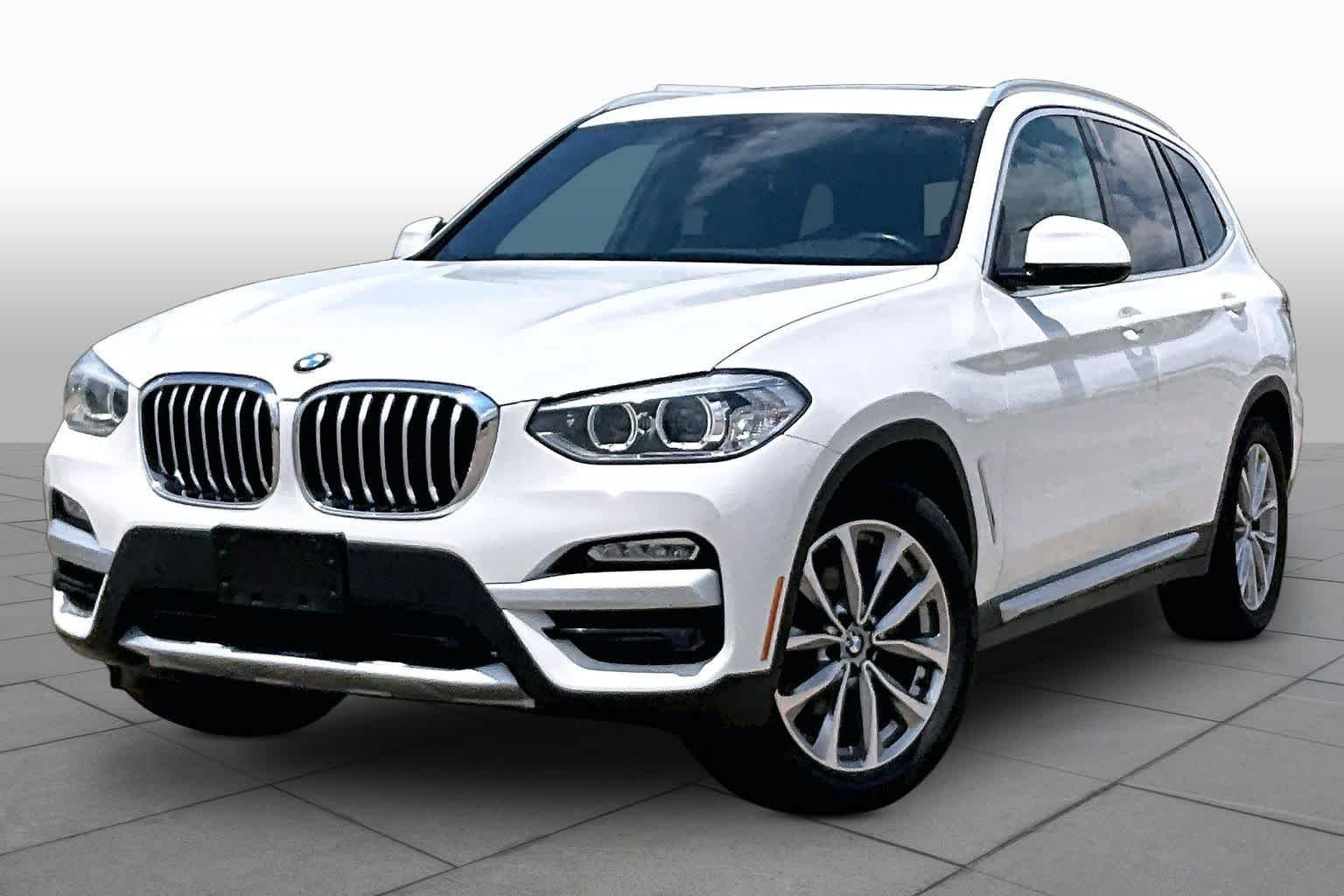 Used 2019 Alpine White BMW sDrive30i image 2