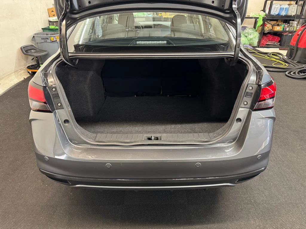 Used 2025 Gray Nissan 1.6 SV image 6