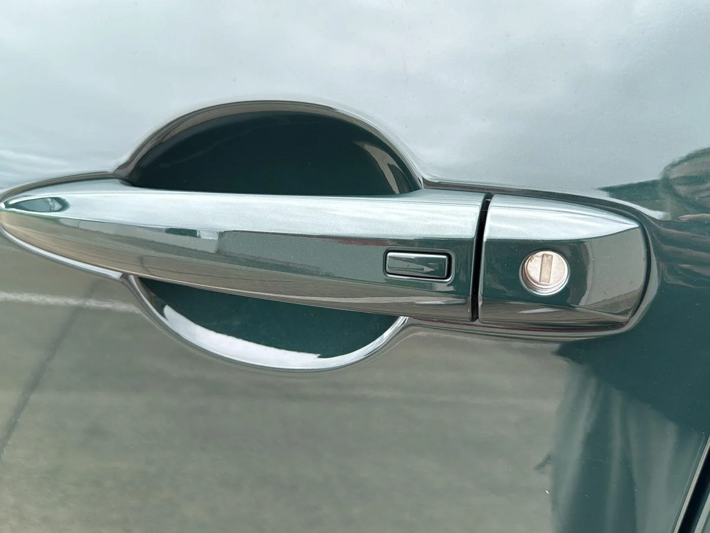 New 2026 Obsidian Green Nissan Dark Armor image 17