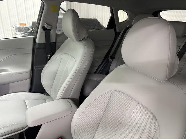 New 2026 Black Hyundai SEL Premium AWD image 7