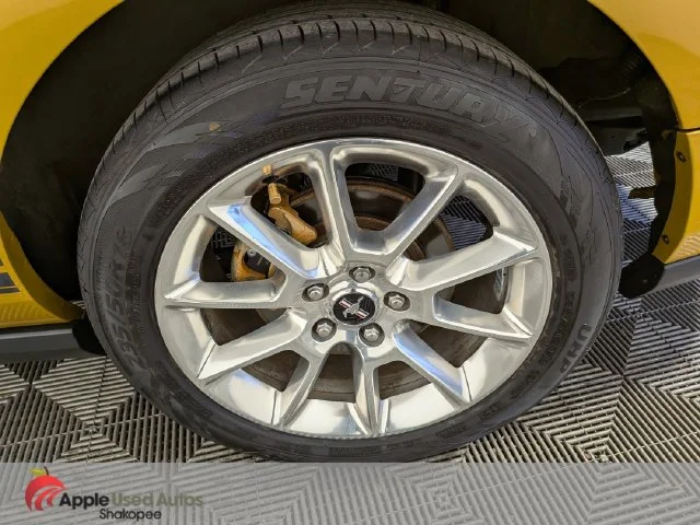 Used 2010 Gold Ford V6 image 37