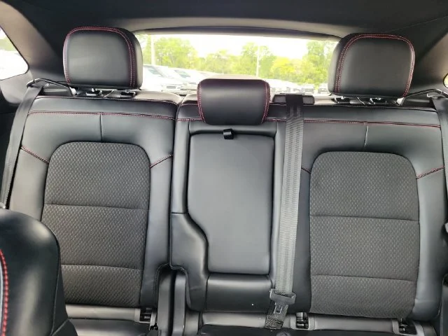 2024 Ford Escape ST-Line - Photo 11