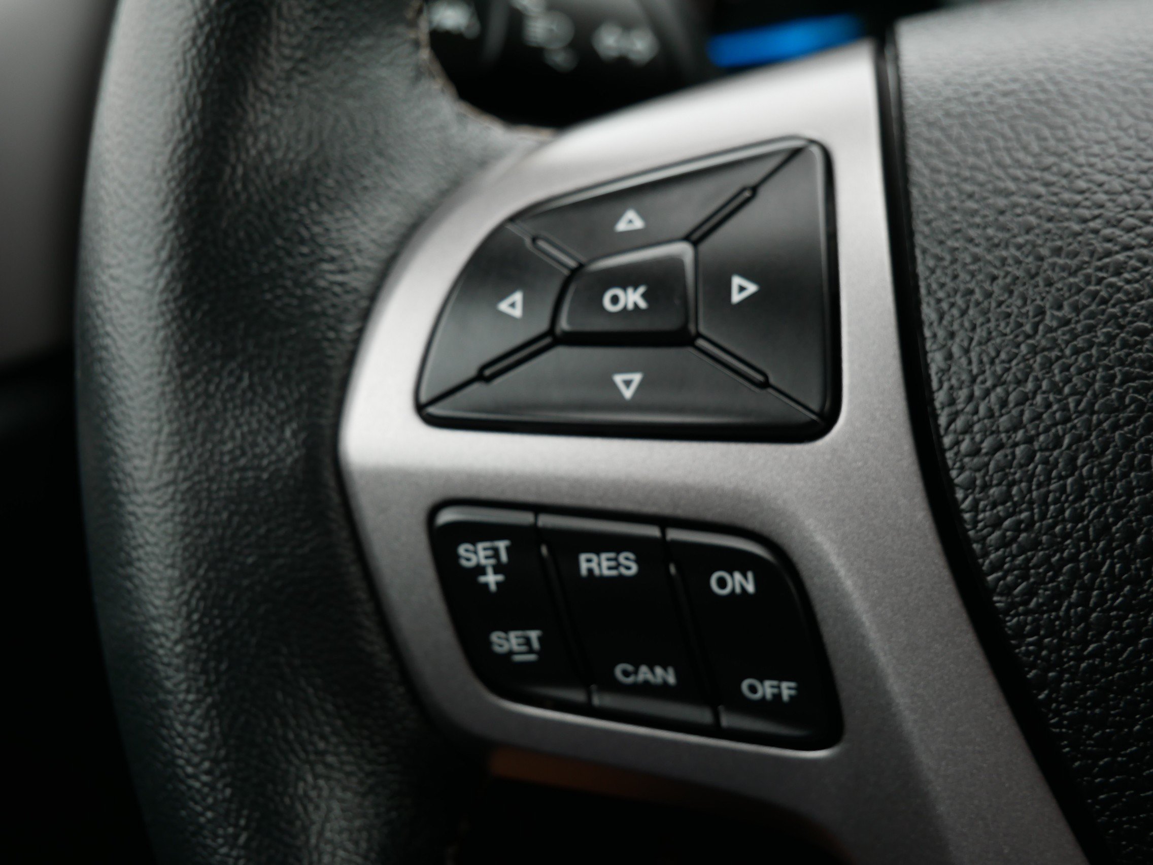 Used 2023 Gray Ford XLT image 27