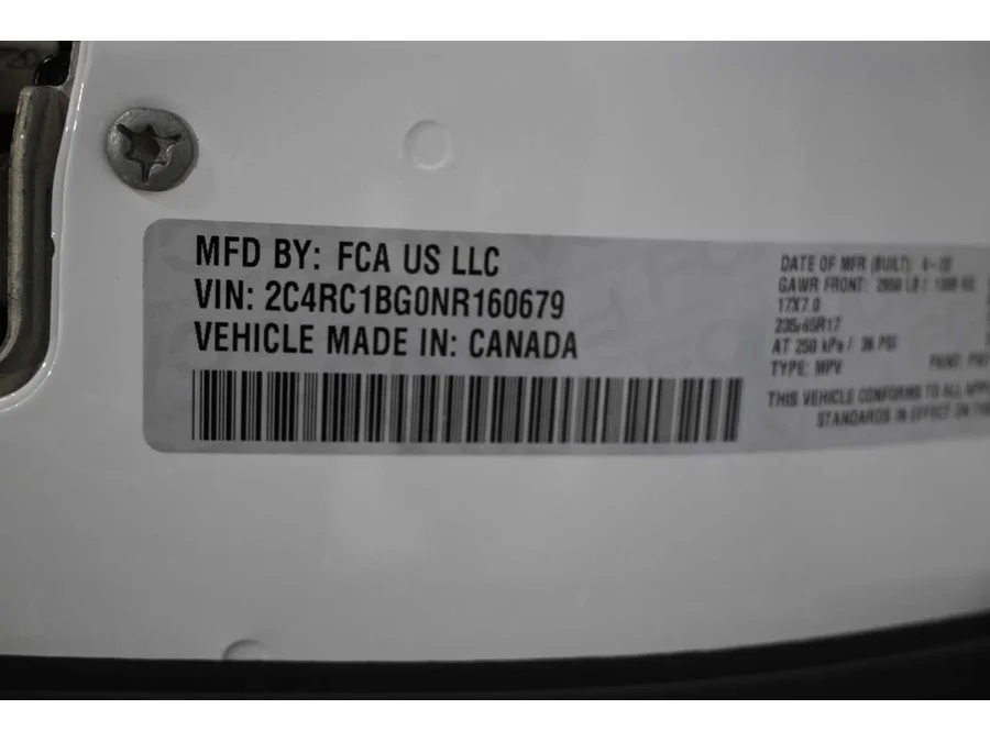 Used 2022 WHITE Chrysler Touring L Mobility Handicap Van image 32