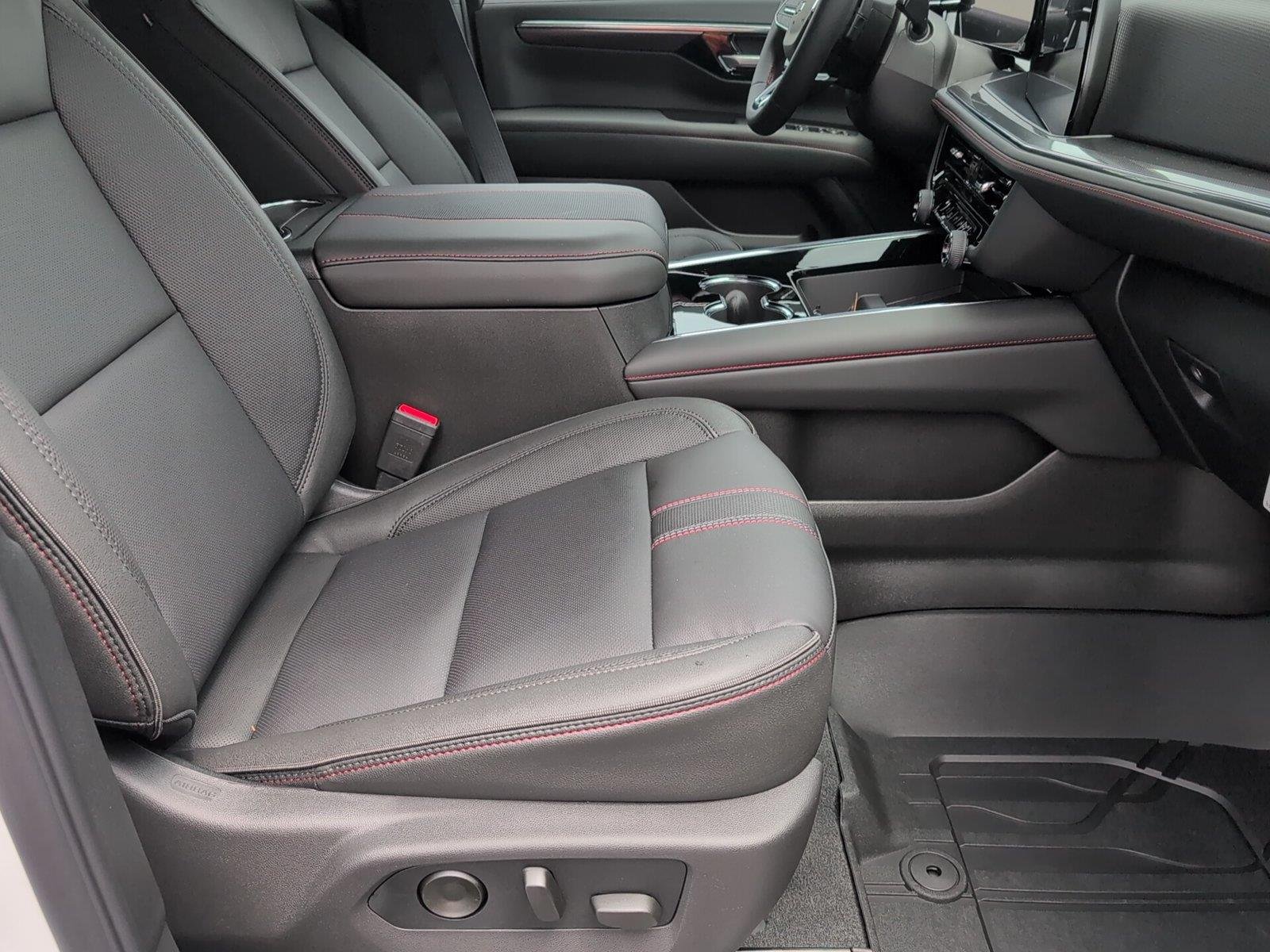 2026 Chevrolet Tahoe RST - Photo 41