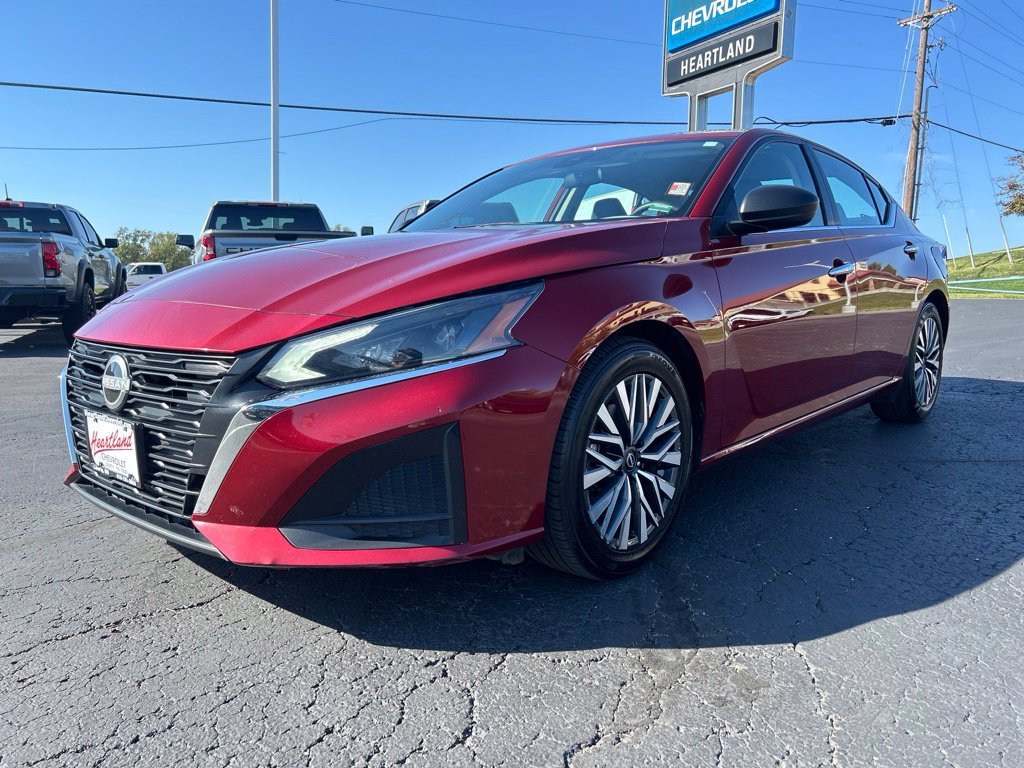 2025 Nissan Altima