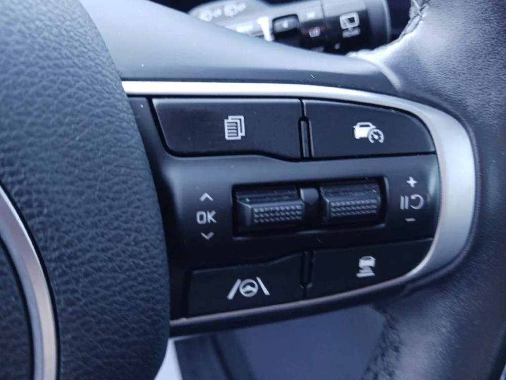 Used 2023 Blue Kia SX image 32