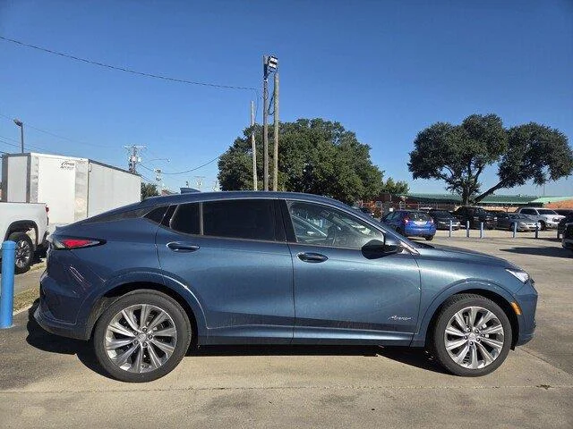 Used 2024 Ocean Blue Metallic Buick Avenir image 4