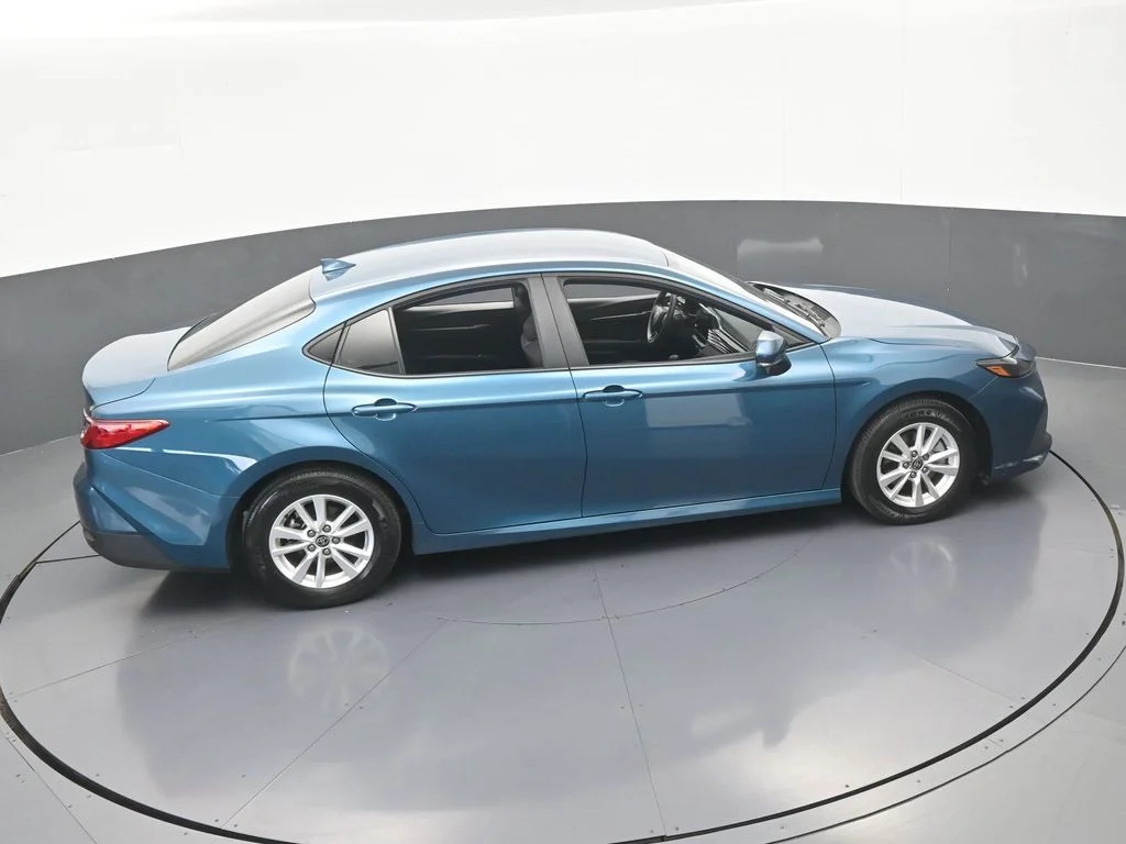 Used 2025 Ocean Toyota LE image 49