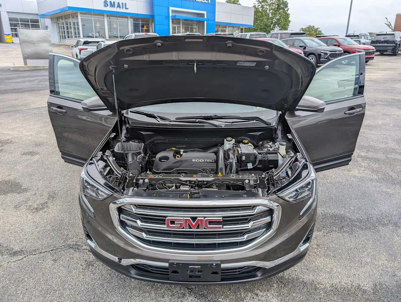 Used 2019 Smokey Quartz Metallic GMC SLT image 13