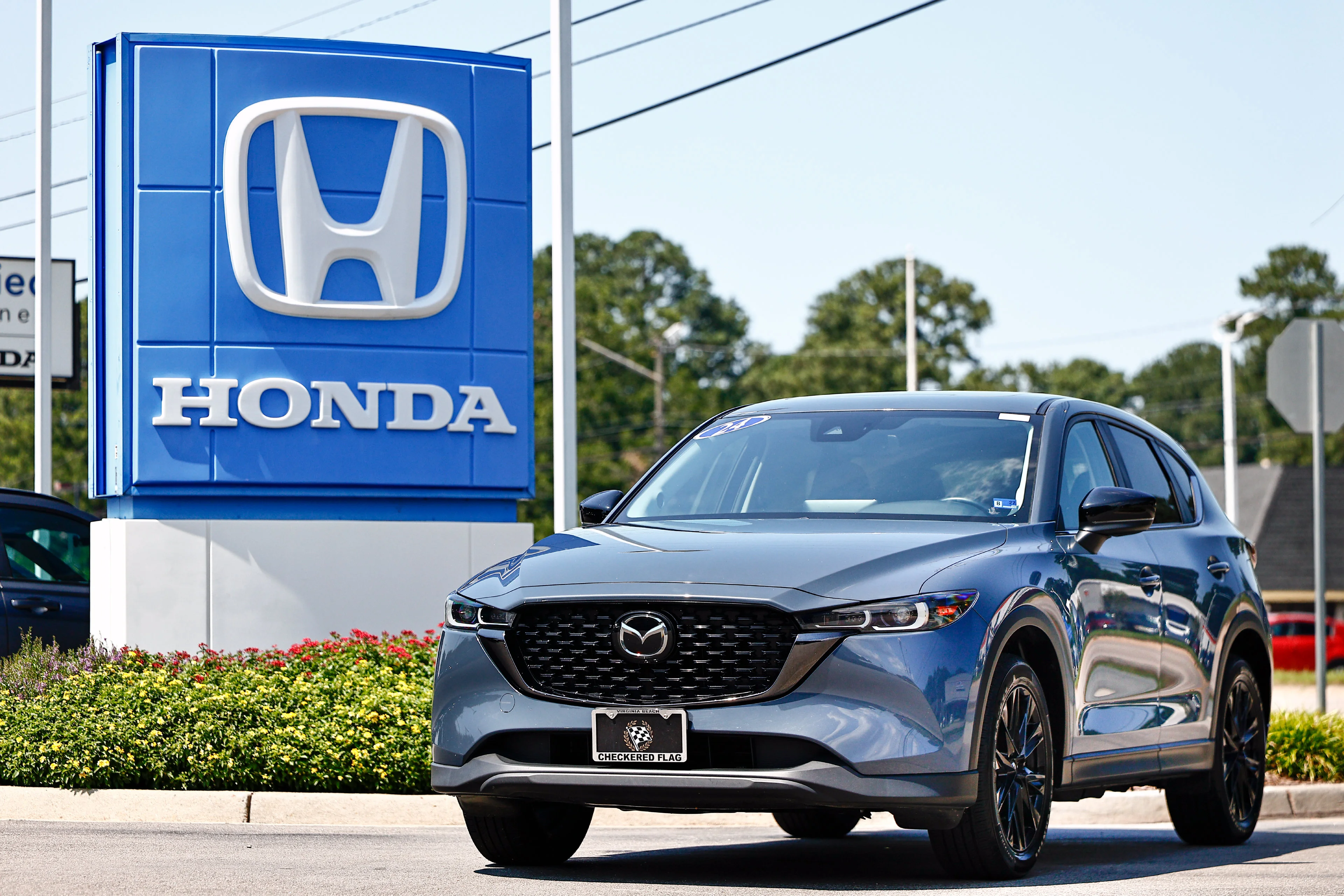 2024 Mazda CX-5 S Carbon Edition