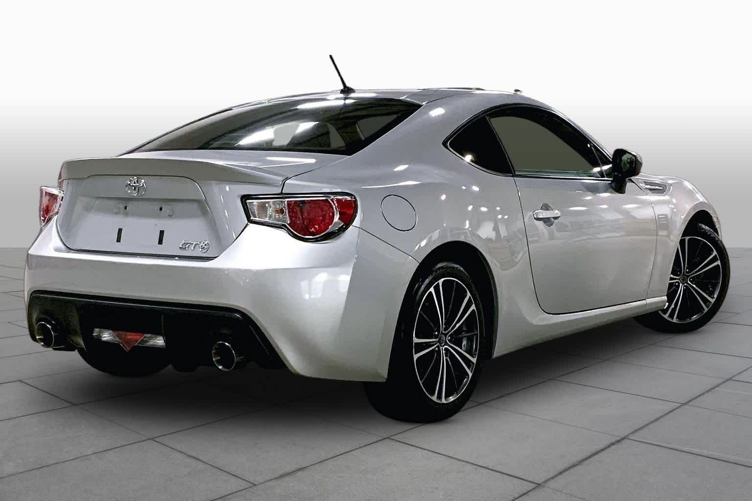 Used 2013 Argento Scion  image 11