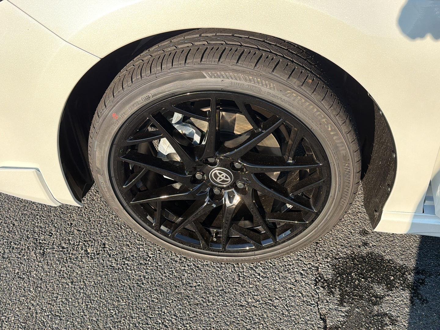 New 2026 Wind Chill Pearl Toyota XSE image 35